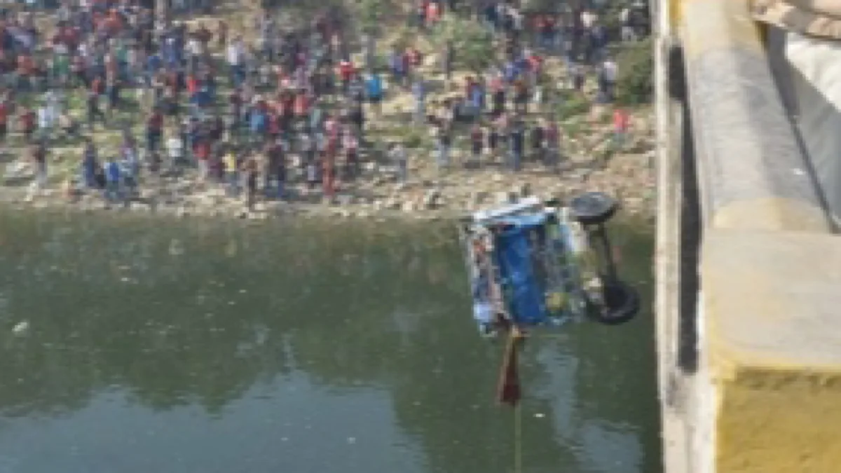 Three youths killed after car plunges into pond in Bengal’s Islampur; four hurt