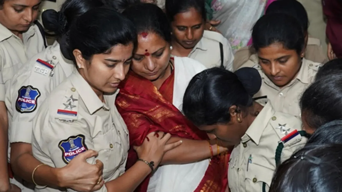 Kavitha continues indefinite fast after police shifts her to Hyderabad