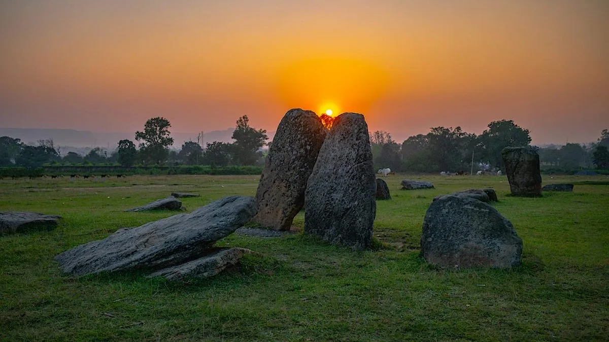 When the Sun Stands Still: Hazaribagh’s Ancient Stones and a Forgotten Sky