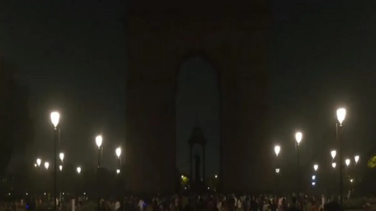 India Gate goes dark for Earth Hour-2026