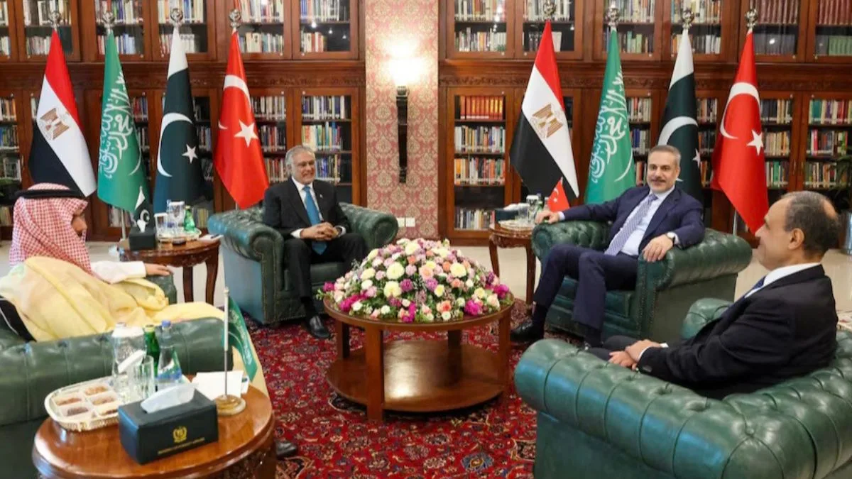Iran war: Pakistan hosts talks with Egypt, Saudi Arabia and Turkey on reopening Strait of Hormuz