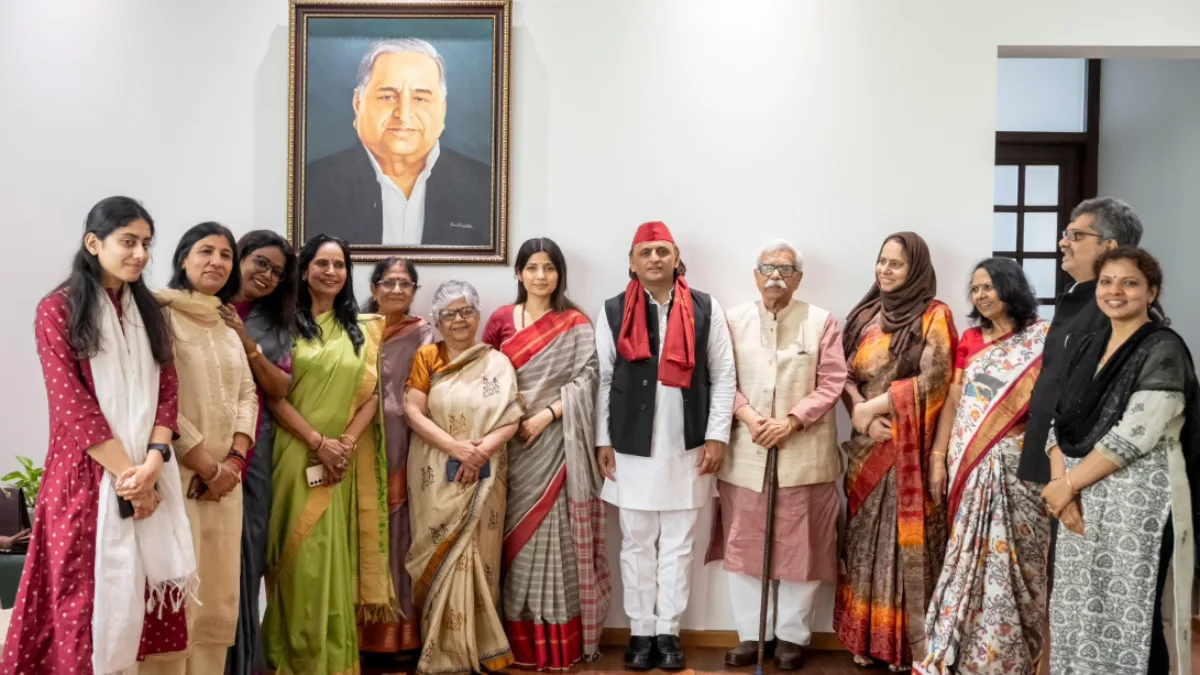 Akhilesh Yadav promises women-focused schemes, pension revival in Uttar Pradesh