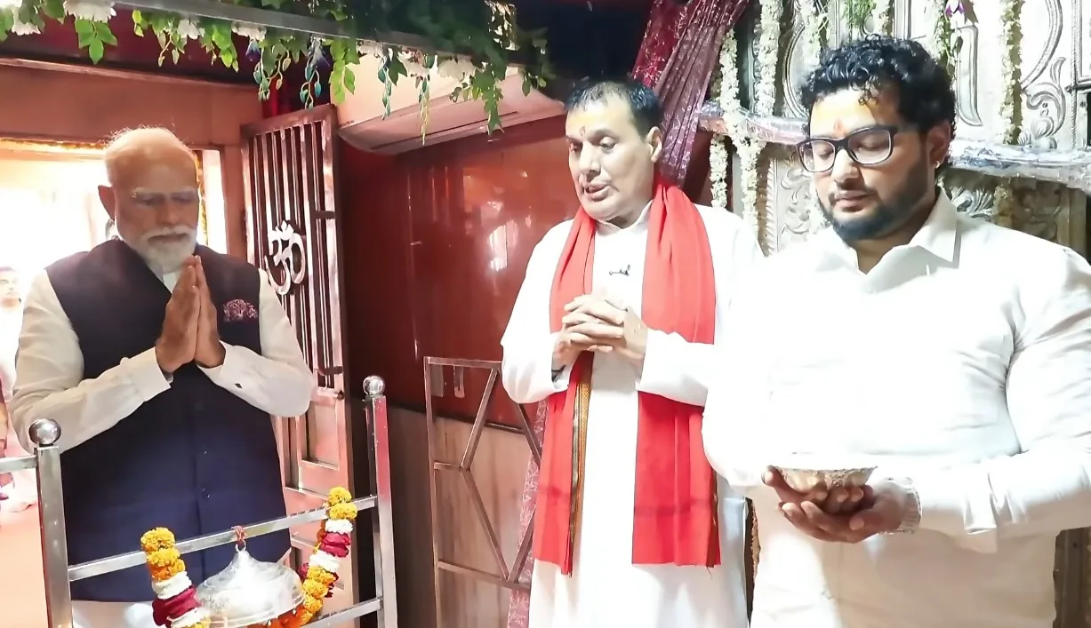 PM Modi offers prayers at Kali temple ahead of Delhi-Dehradun expressway inauguration