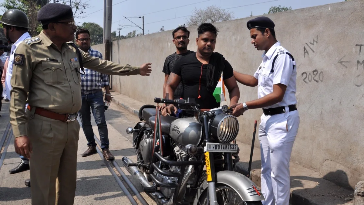 Calcutta HC modifies single bench order removing restrictions on motorcycle riding on poll day, prohibits group bike riding, rallies