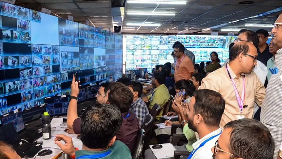 Bengal polls go high-tech EC rolls out 247 webcasting trial across 8 districts ahead of Phase II voting
