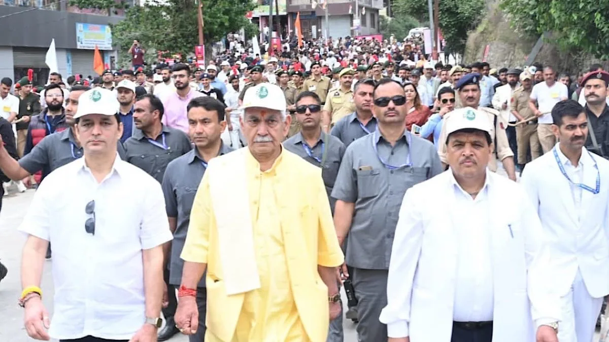 440 drug peddlers arrested, 350 FIRs registered as J&K intensifies crackdown: LG Sinha