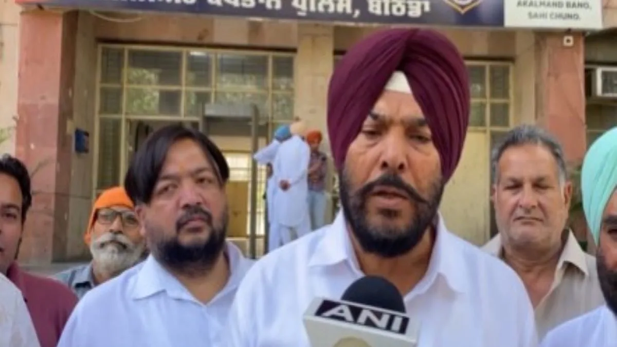 Punjab: BJP workers file police complaint against Mallikarjun Kharge over ‘snake’ remark