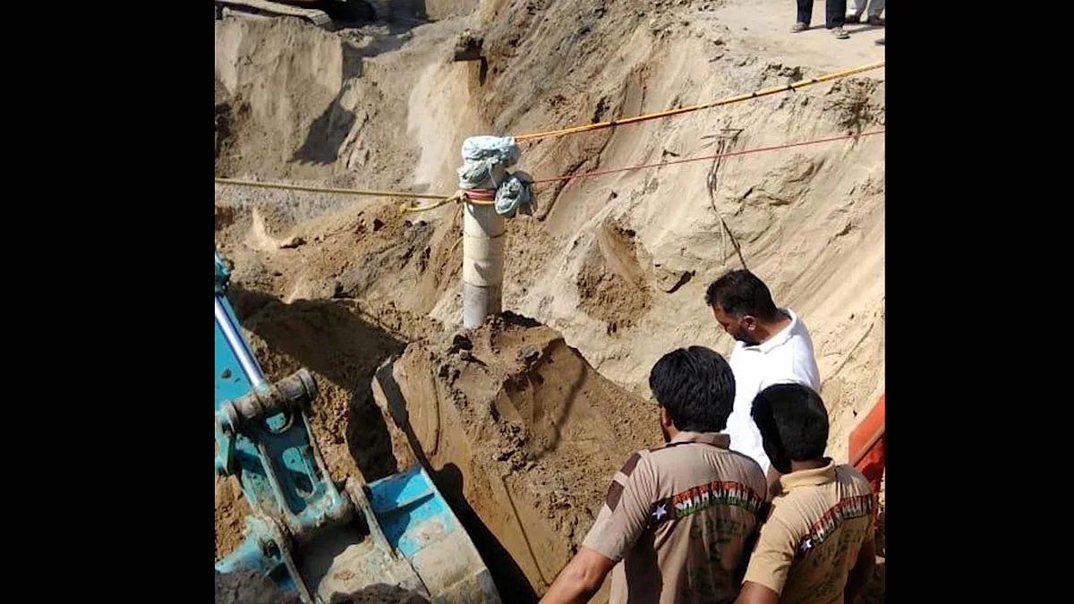 Borewell tragedy in Madhya Pradesh: Toddler trapped, massive rescue operation underway