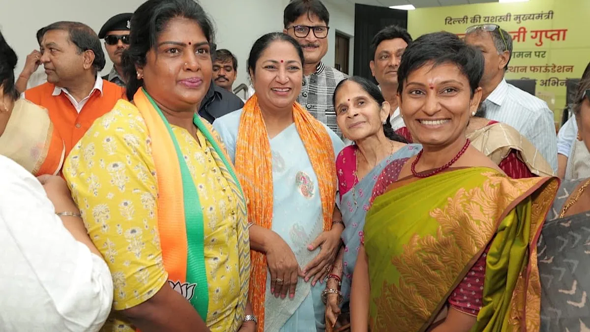 Rekha Gupta interacts with Rajasthani families in Coimbatore, lauds their contribution to TN’s growth