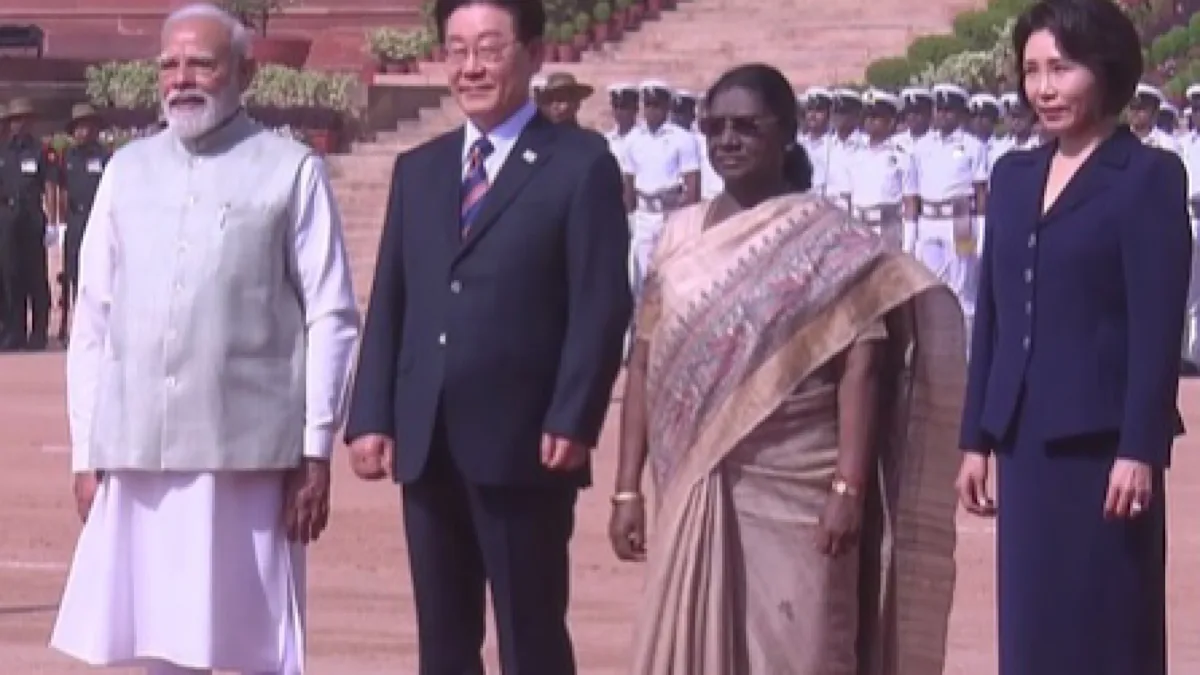 South Korean President Lee Jae Myung accorded ceremonial welcome at Rashtrapati Bhavan