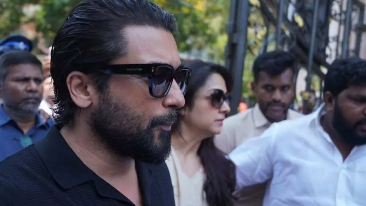 Suriya and Jyothika cast their votes together in Chennai.jpg