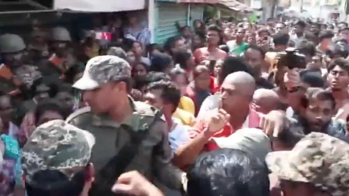 West Bengal repoll LIVE: 86.90% voter turnout till 5 pm; protests erupt in Falta, strongroom row surfaces
