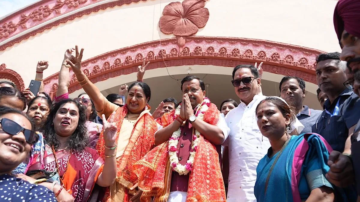 BJP national president, state chief, CM pray at Kali Bari temple in Delhi for gains in state polls
