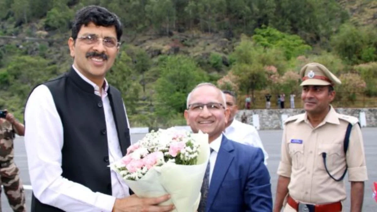 Power Secretary Pankaj Agarwal reviews SJVN hydro projects in Himachal Pradesh