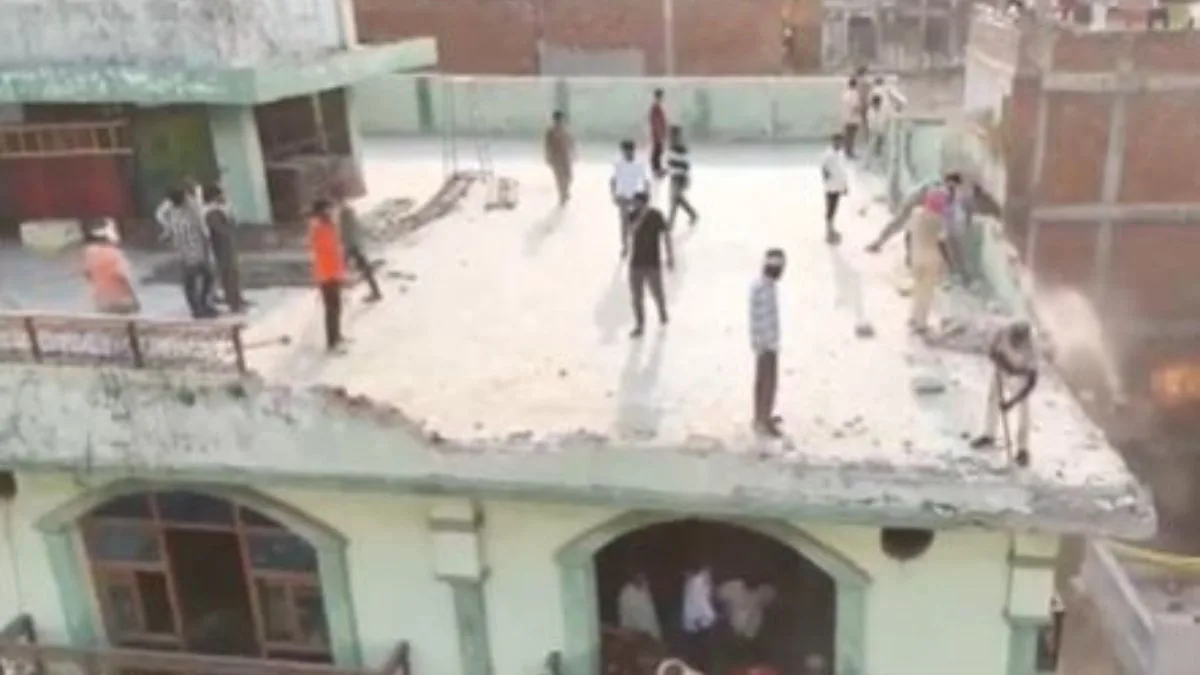 Watch: Demolition drive against Waqf Board-run ‘Musafir Khana’ properties in Varanasi