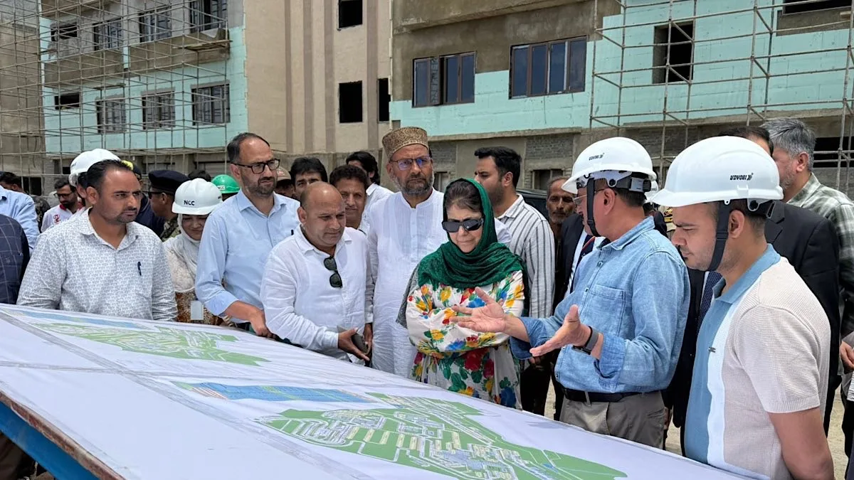 AIIMS Awantipora visit sparks political storm as Mehbooba Mufti faces questions over review authority