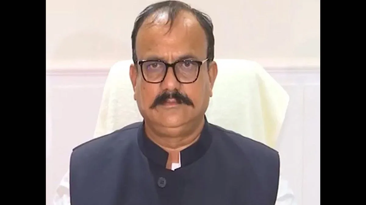 Congress demands expulsion of Girish Mahajan from cabinet and BJP for insulting Indian Army
