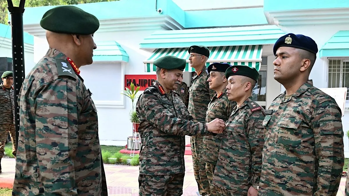 Army Chief reviews multi-domain operations, felicitates veterans in Udhampur