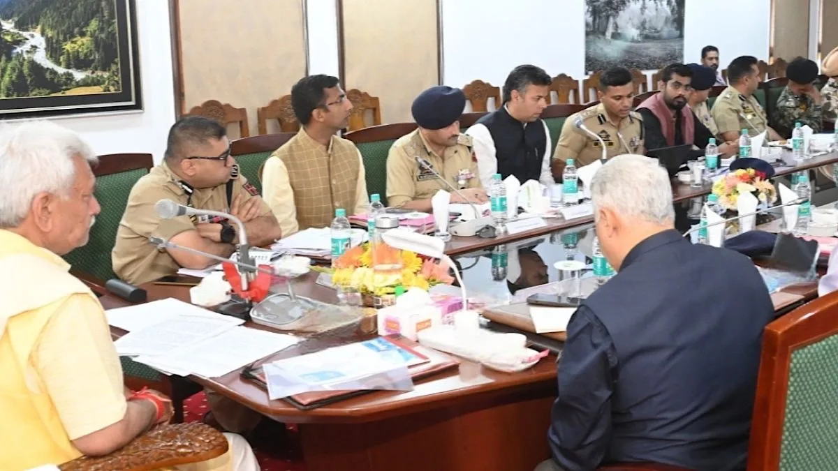 LG Sinha calls for hybrid security, disaster response strategy for Amarnath yatra