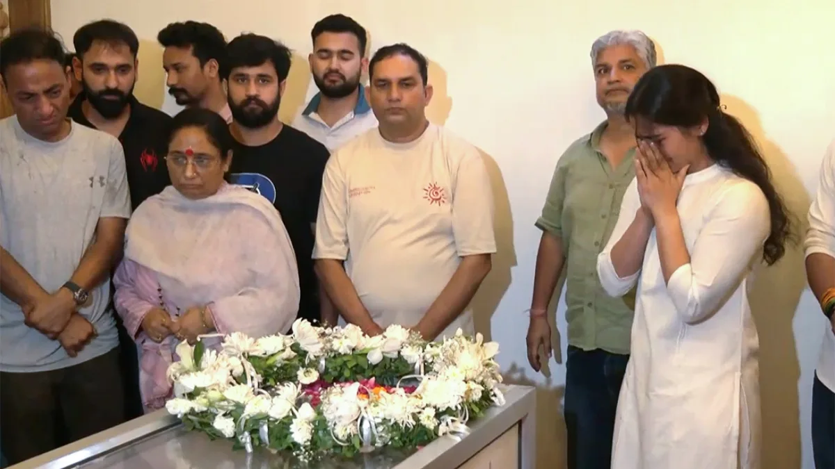 India bids farewell to Jaspal Rana with state honours; Manu Bhaker pays last respects