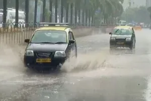 Mumbai rain triggers severe waterlogging, Andheri subway shut after overnight downpour