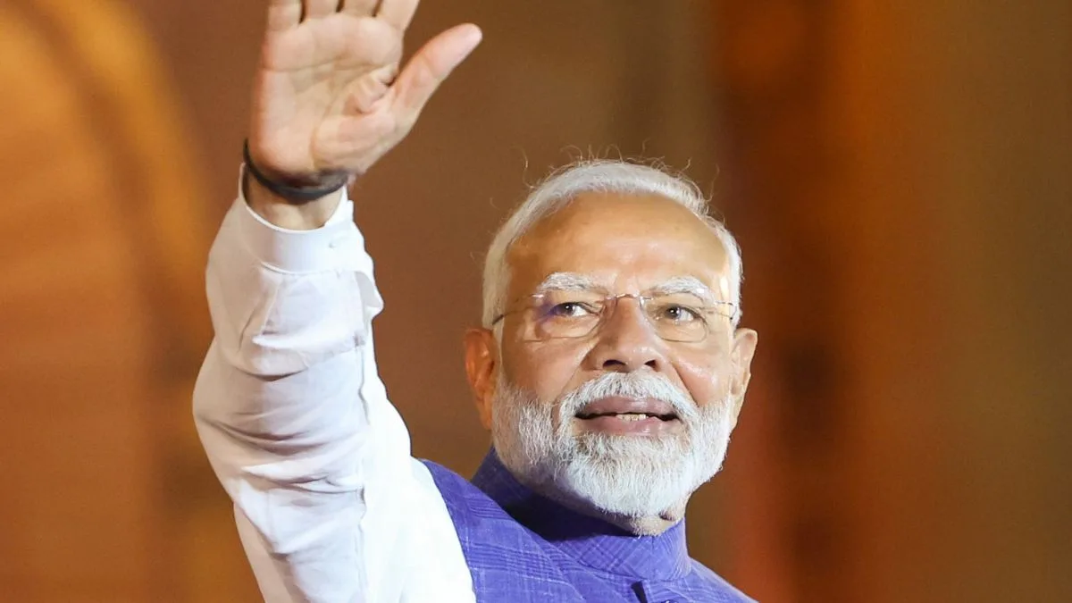 Narendra Modi surpasses Nehru’s record as longest continuously serving PM, calls service key to good governance