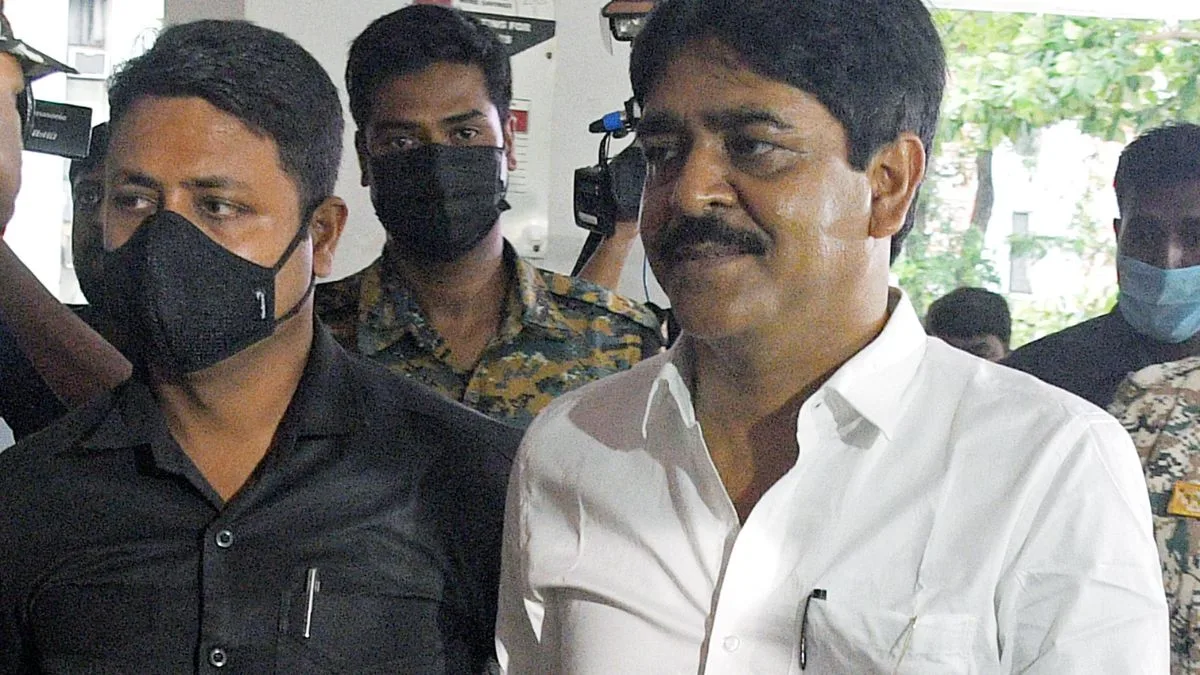 NIA raids ex-TMC MLA Saokat Molla’s residence in South Bamunia blast investigation