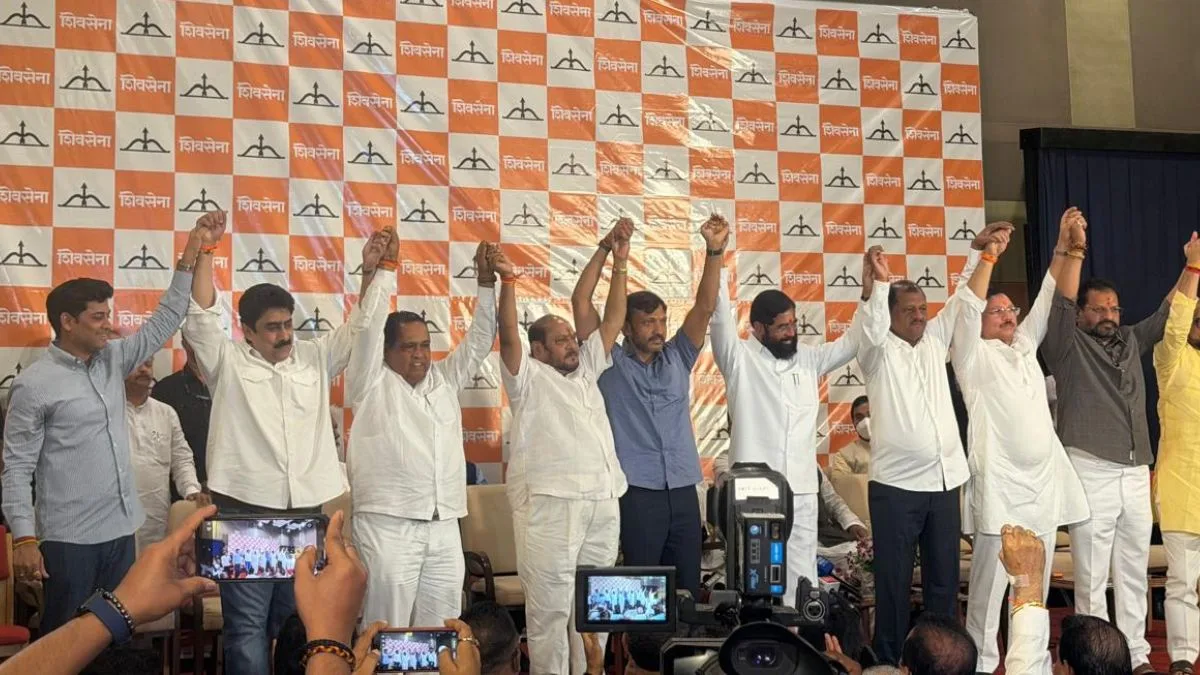 ‘Operation Tiger’ executed as 6 Shiv Sena-UBT MPs formally join Eknath Shinde-led Shiv Sena