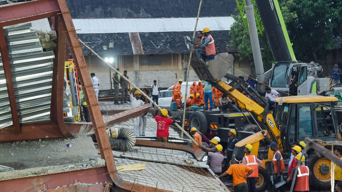 Kolkata warehouse collapse: Death toll rises to 8, five arrested as rescue operations continue in Taratala