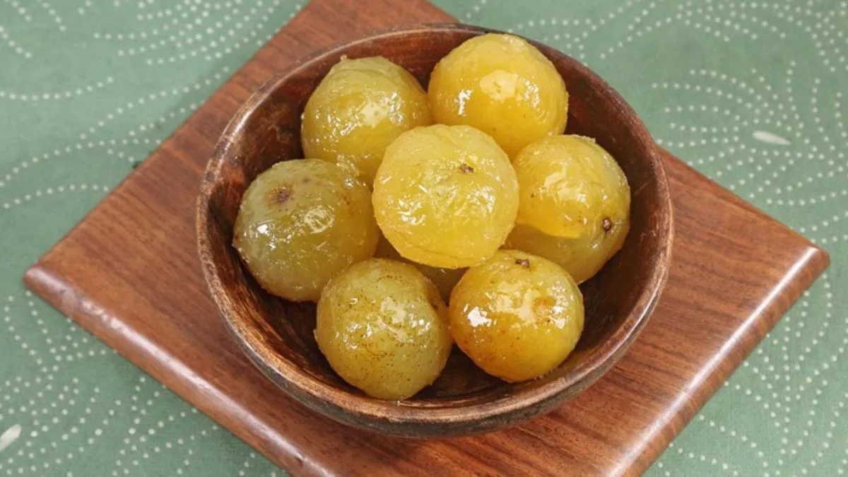 The amla murabba tip from Acharya Balkrishna that everyone is talking about this summer