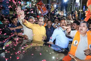‘Ashamed they stayed so long’: Uddhav Thackeray attacks rebel MPs; Sanjay Raut says ‘Thackerays rise from the ashes’