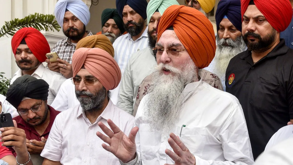 42 years after Giani Zail Singh, grandson Kultar Sandhwan appears before Akal Takht