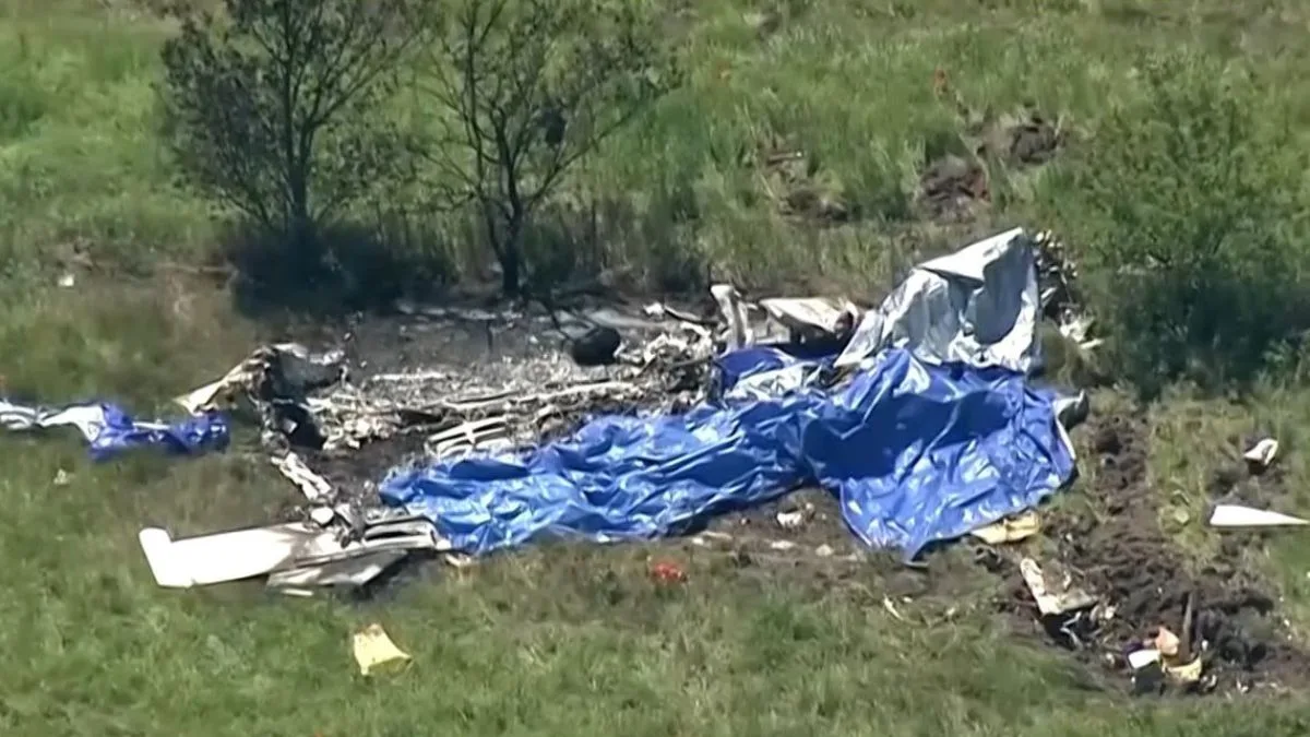US: 11 skydivers, pilot killed in Missouri plane crash