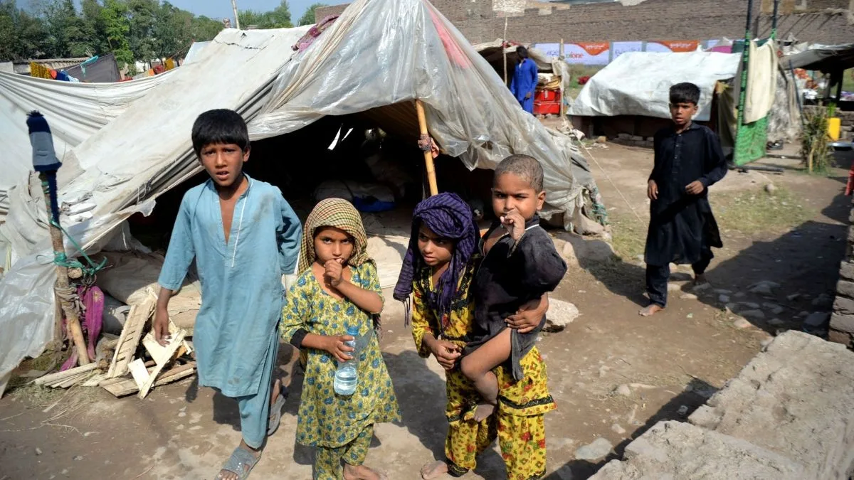 Pakistan’s 45% population living in poverty: Report
