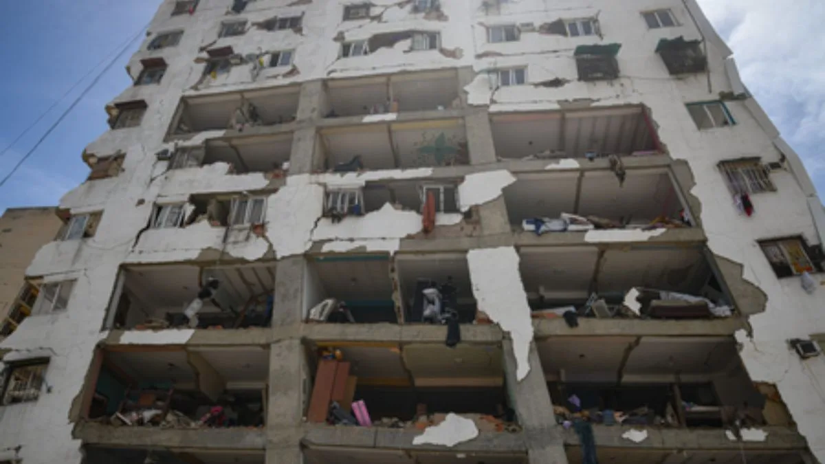 Venezuela earthquakes: Death toll climbs to 920, thousands remain missing; global rescue teams join relief efforts