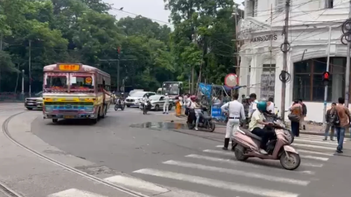 One Critically Injured In Road Accident In Kolkata