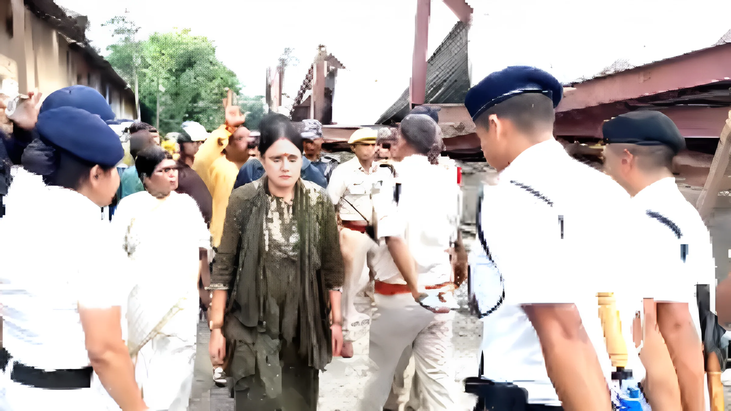 Taratala warehouse collapse: Agnimitra Paul reaches spot to review rescue ops | Watch
