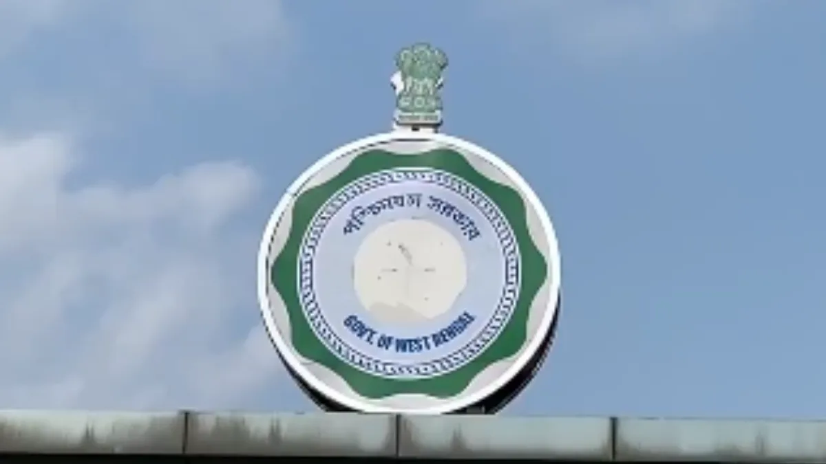 Biswa Bangla logo gone, Suvendu govt allows senior civil servants to display official flags on govt vehicles