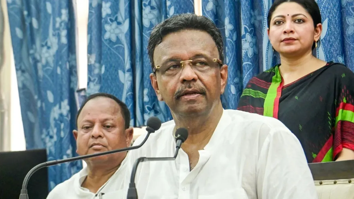 TMC Crisis Deepens: Firhad Hakim Meets Rebel Opposition Leader Ritabrata Banerjee, Sparks Speculation
