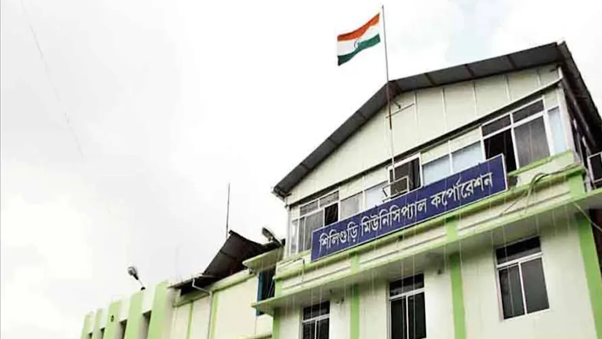 Siliguri Municipal Corporation cracks down on illegal hoardings, commissioner says “Nothing illegal will be allowed”