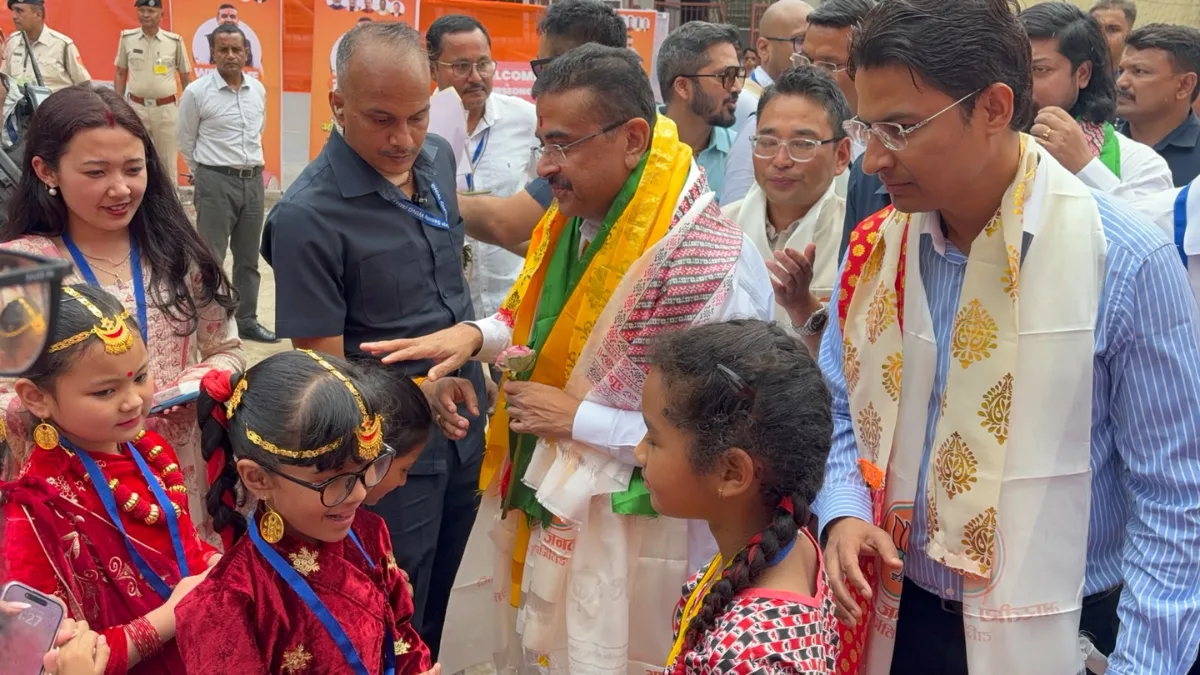 ‘Won’t come here as tourist, will work for development’: Suvendu’s jibe at Mamata in Kurseong
