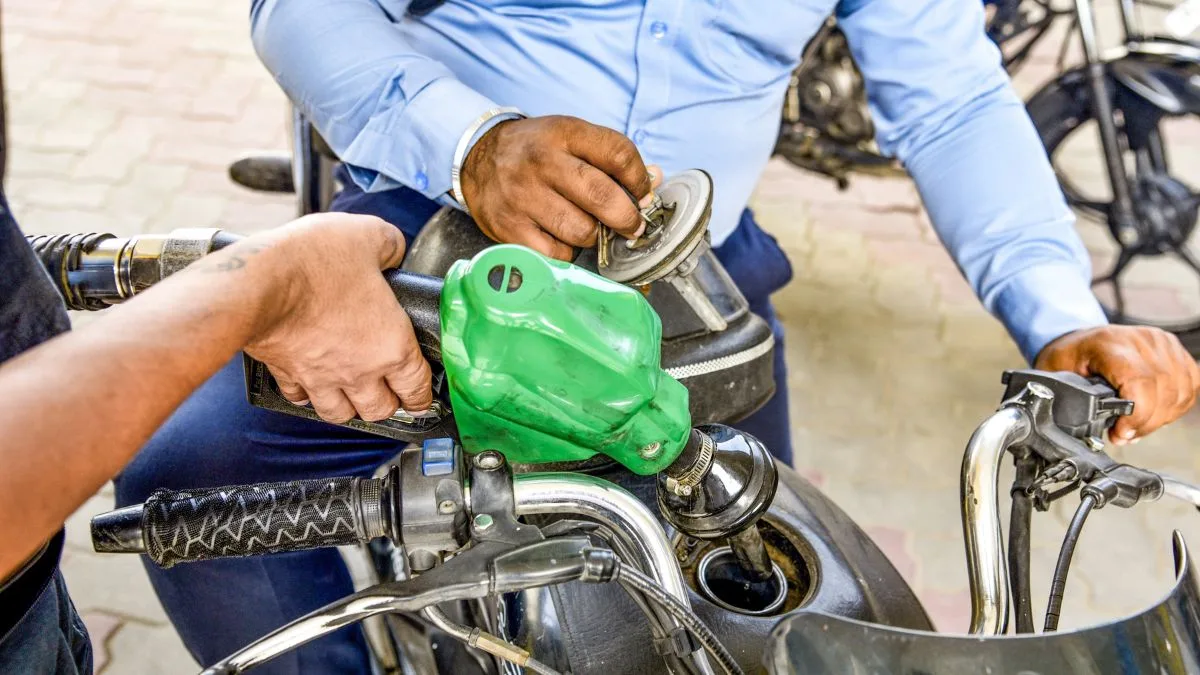 Nayara Energy cuts petrol by Rs 5, diesel by Rs 3 as lower crude prices reach consumers