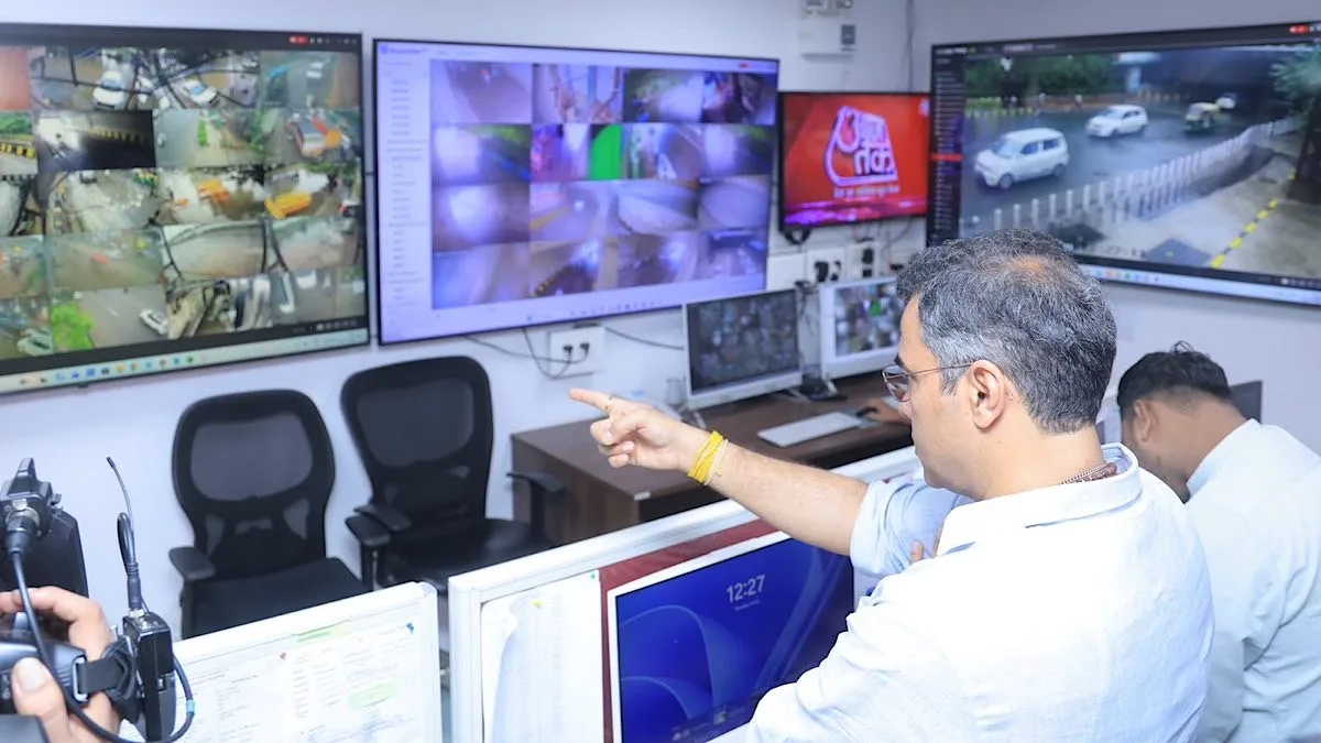 Verma reviews situation arising from heavy rains, major waterlogging-prone spots
