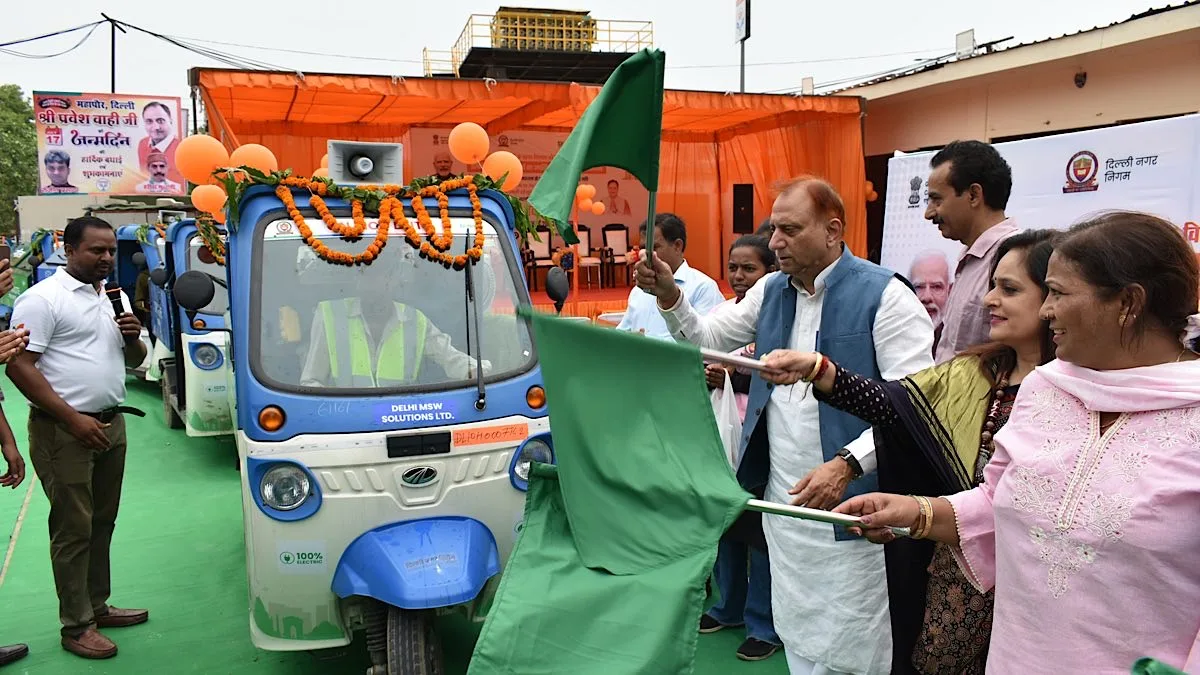 Electric sanitation vehicles will prove to be a milestone for waste management in MCD areas: Delhi Mayor