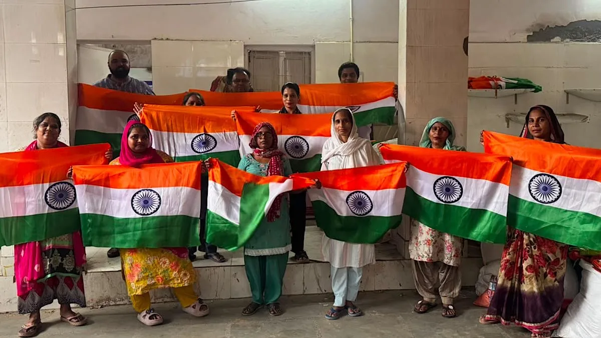 Har Ghar Tiranga: 15 lakh flags to be distributed in Delhi, two lakh to come from SHGs, says CM