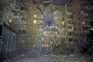 Missiles rain on Kyiv as Russia steps up pressure before NATO summit in Ankara