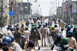 Bihar govt withdraws paper leak protest cases, orders release of arrested protesters after CJP warning