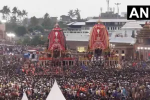 One killed, several hospitalised after massive crowd congestion during Jagannath Rath Yatra in Puri