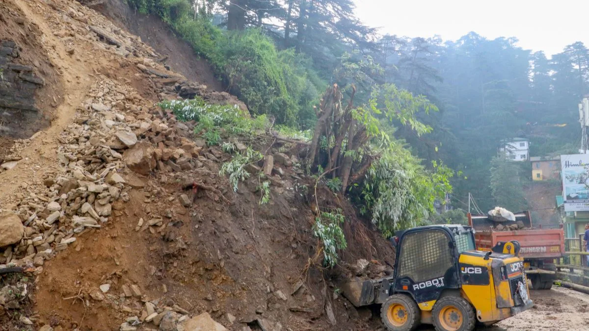 Early morning landslide jolts Shimla’s Sanjauli area, residents allege unsafe hillside excavation