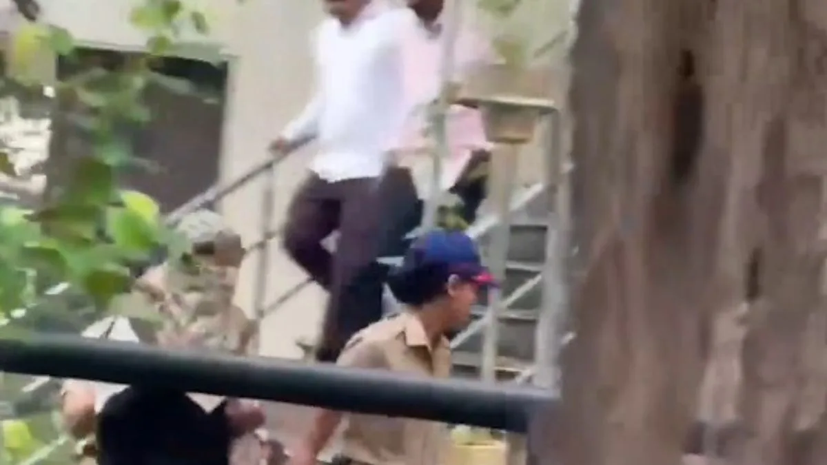 Ketan Agarwal murder case: Video of accused Siya Goyal showing middle finger to media goes viral